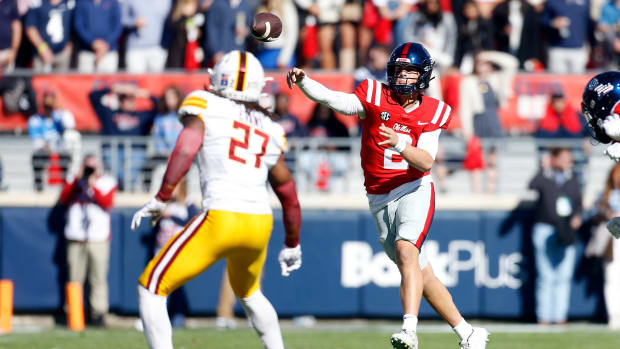 Ole Miss Rebels QB Jaxson Dart